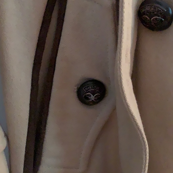 Very unique Miss Sixty jacket. Beautiful and well kept! Price is negotiable. - Picture 10 of 11